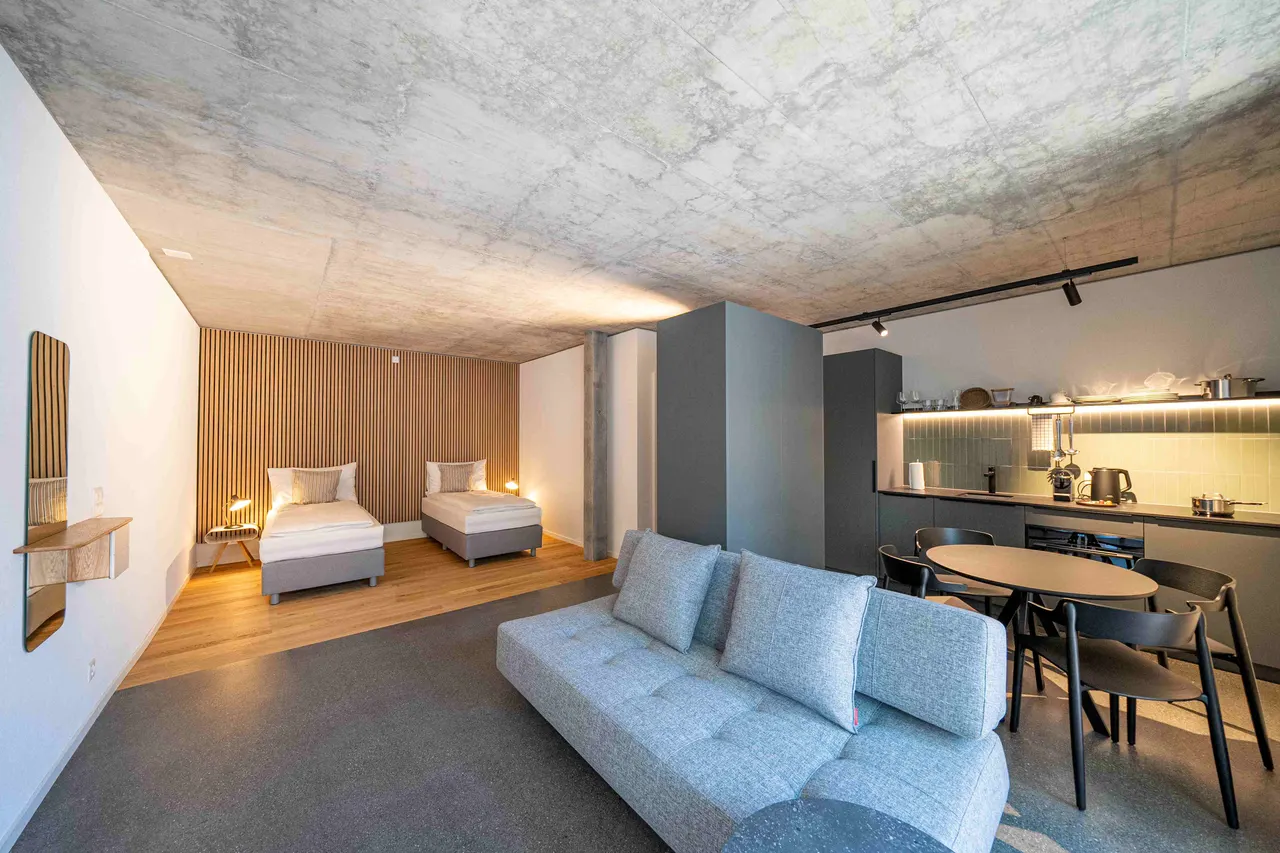 Apartment Large | Backside view – Il Momento