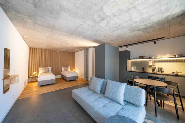 Apartment Large | Backside view – Il Momento
