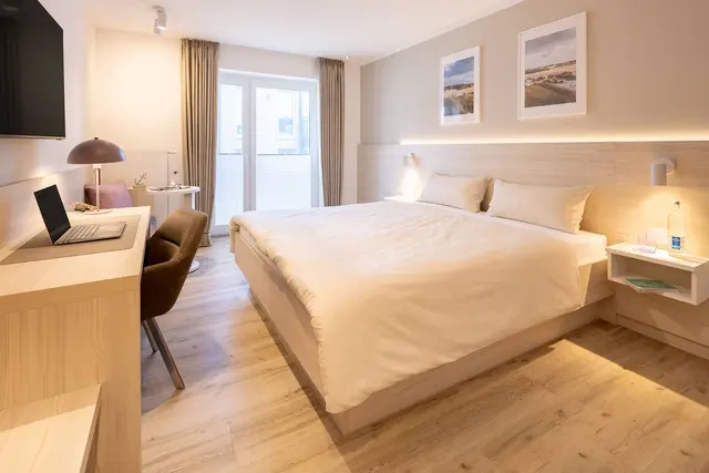 Comfort double room | 2nd floor – Inselhäuser Norderney