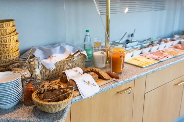 Comfort Double room Hotel Stranddistel — accommodation at Inselhäuser Norderney, Norderney — photo 9 of 12