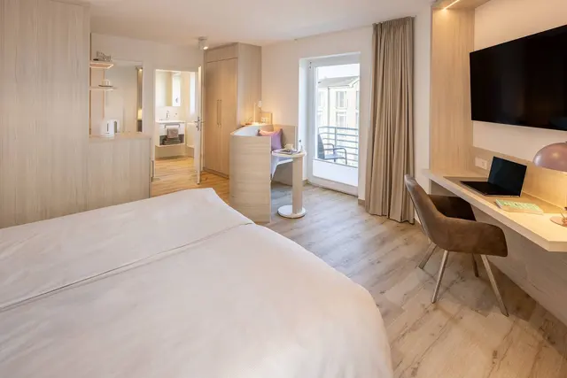Deluxe Doppelzimmer Balkon Meerblick | Hotel Stranddistel — Inselhäuser Norderney, Norderney (7/17)