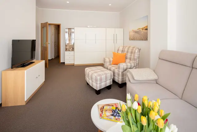 Large Comfort Apartment Sanddornhaus — accommodation at Inselhäuser Norderney, Norderney — photo 2 of 9