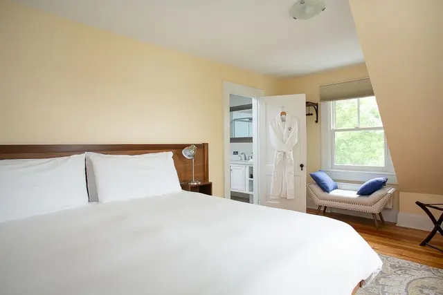 Retreat 1 | King Suite Lake View — room at Lakehouse Inn, Lee — photo 2 of 9
