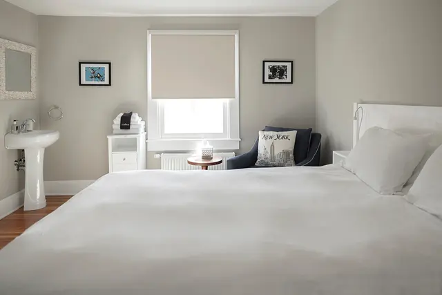 Room 34 | Superior Queen | Top Floor & Lake View — room at Lakehouse Inn, Lee — photo 2 of 5