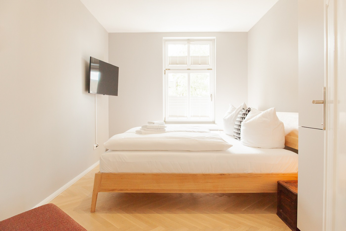Kaiser Karl No. 4 | 1 Bedroom Apartment — accommodation at OSTKÜSTE Boutique Apartments, Seebad Ahlbeck — photo 3 of 9