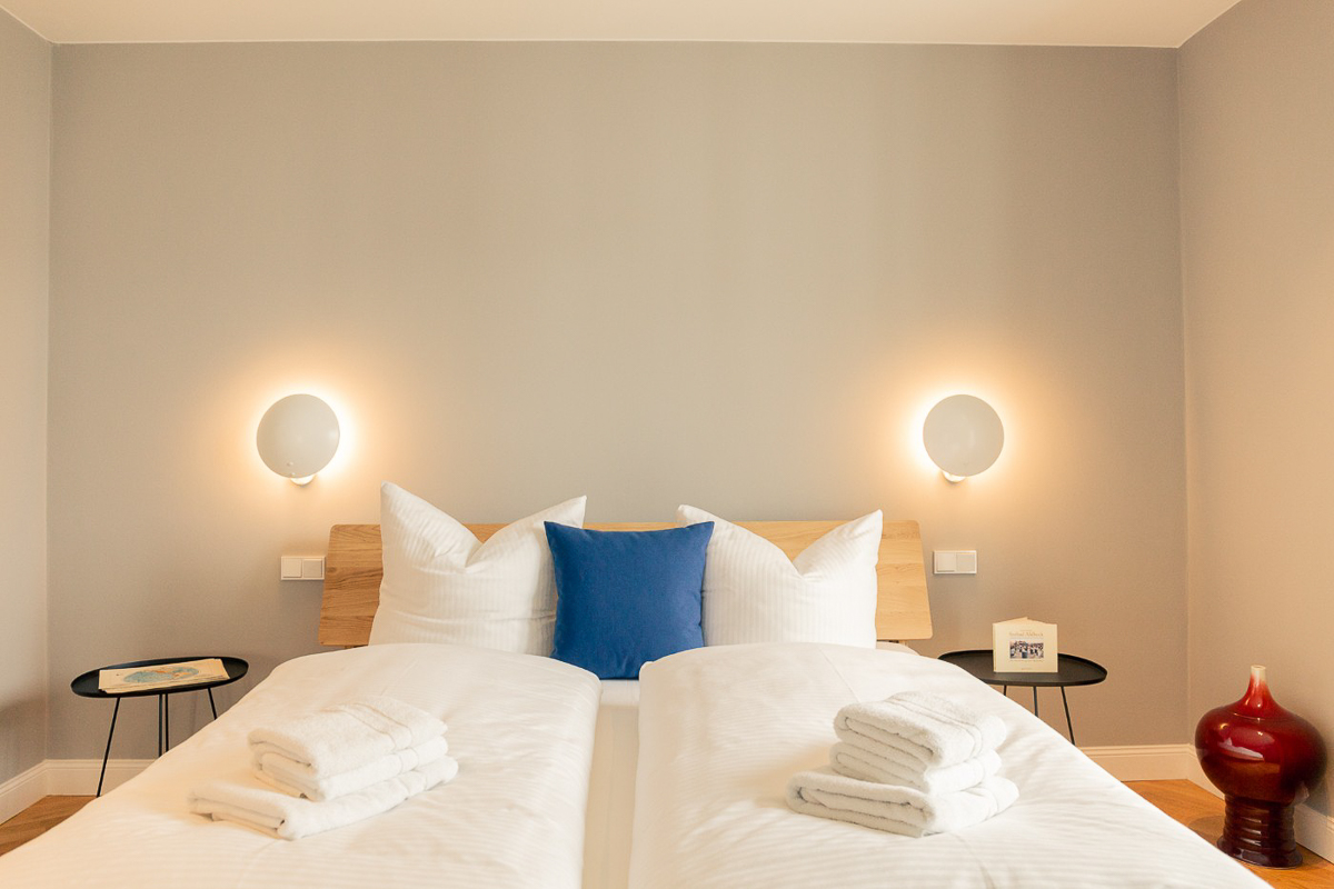 Nadler Hof No. 10 | 1 Bedroom Apartment | Balcony — accommodation at OSTKÜSTE Boutique Apartments, Seebad Ahlbeck — photo 7 of 15