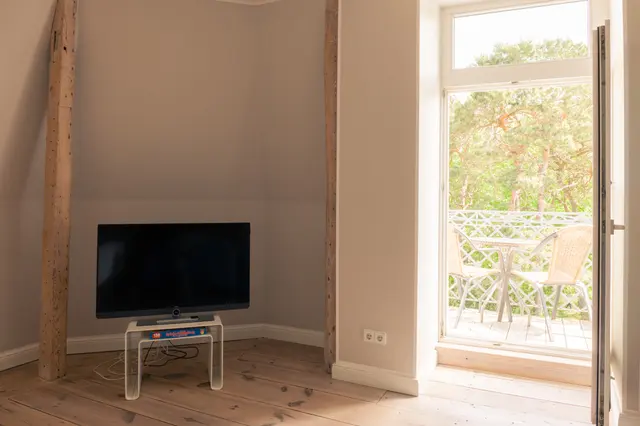 Villa Albatros No. 6 | Deluxe Loft | Balcony — accommodation at OSTKÜSTE Boutique Apartments, Seebad Ahlbeck — photo 9 of 14