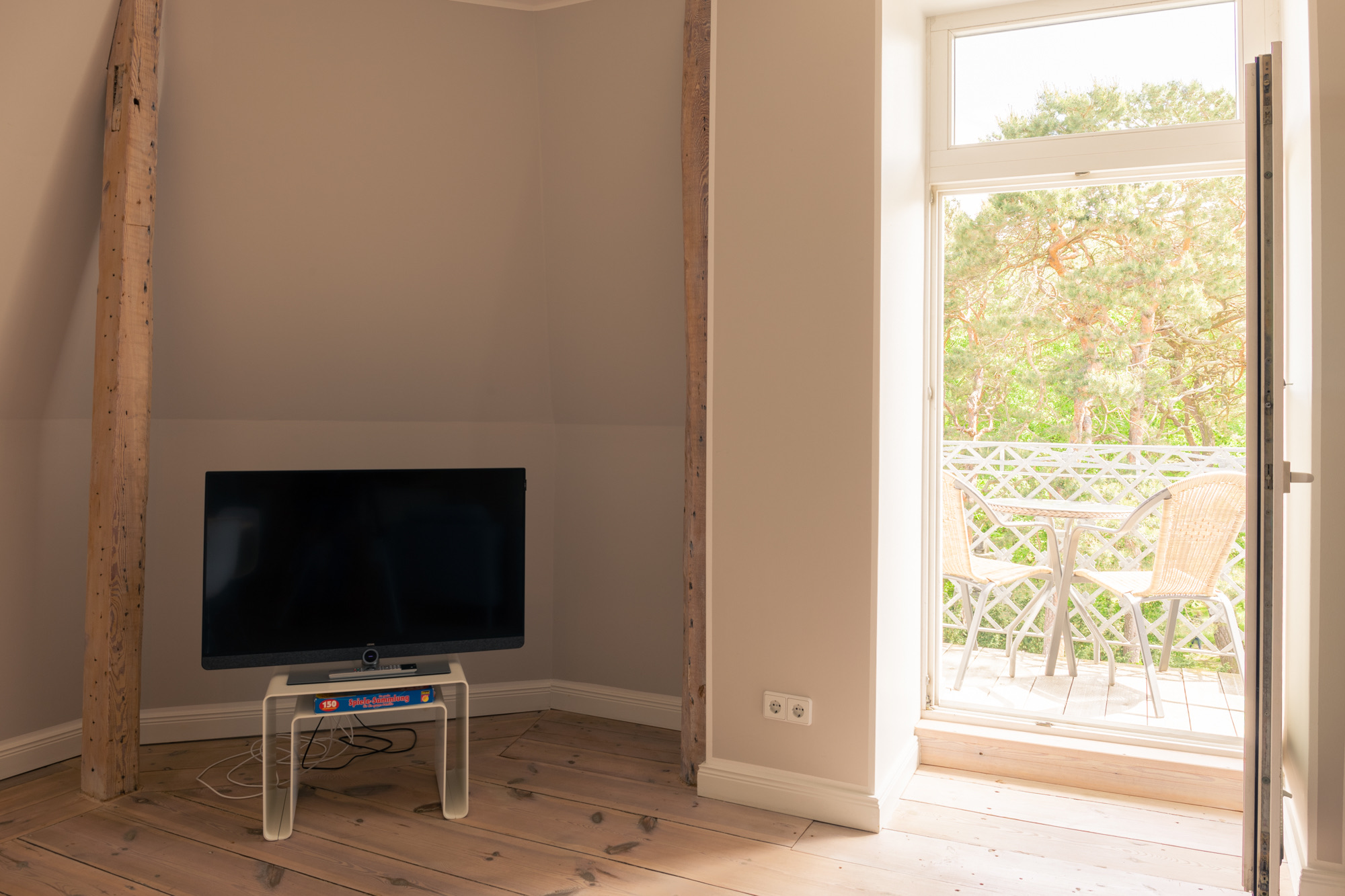 Villa Albatros No. 6 | Deluxe Loft | Balcony — accommodation at OSTKÜSTE Boutique Apartments, Seebad Ahlbeck — photo 9 of 14