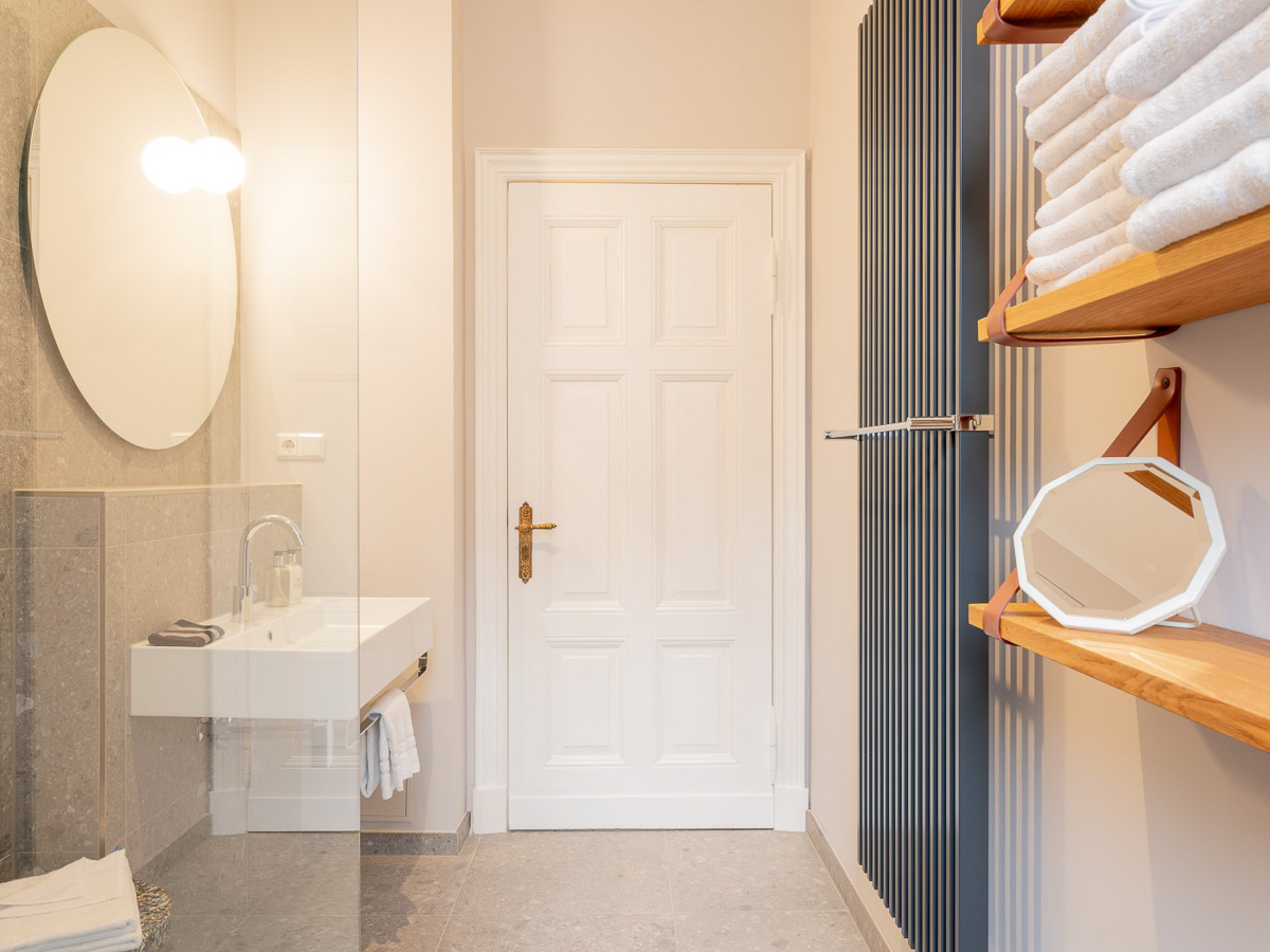 Villa Groth No. 4 | 2 Bedroom Apartment — accommodation at OSTKÜSTE Boutique Apartments, Seebad Ahlbeck — photo 10 of 18