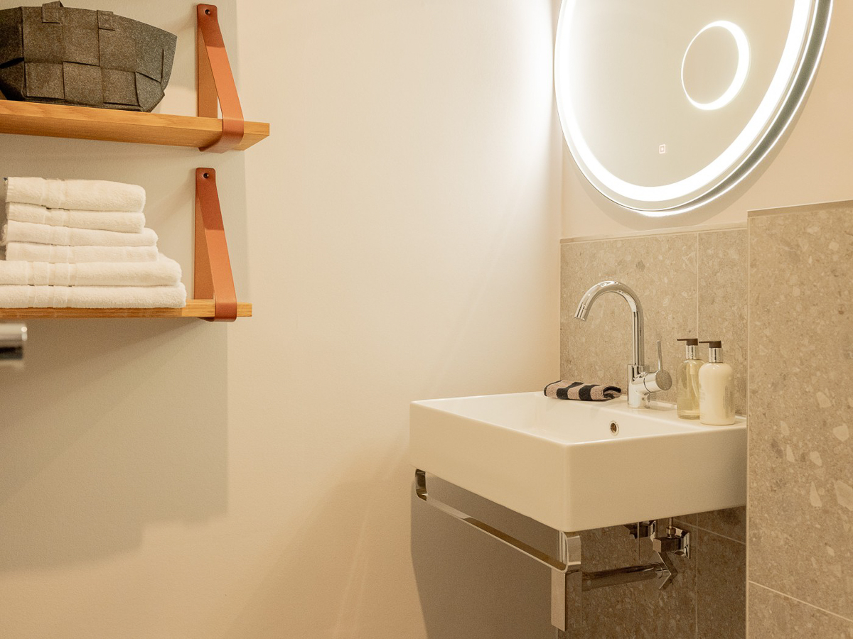 Villa Groth No. 5 | 1 Bedroom Apartment — accommodation at OSTKÜSTE Boutique Apartments, Seebad Ahlbeck — photo 7 of 12