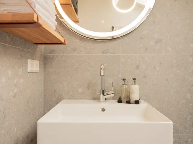 Villa Groth No. 8 | Deluxe 2 Bedroom Apartment — accommodation at OSTKÜSTE Boutique Apartments, Seebad Ahlbeck — photo 10 of 14
