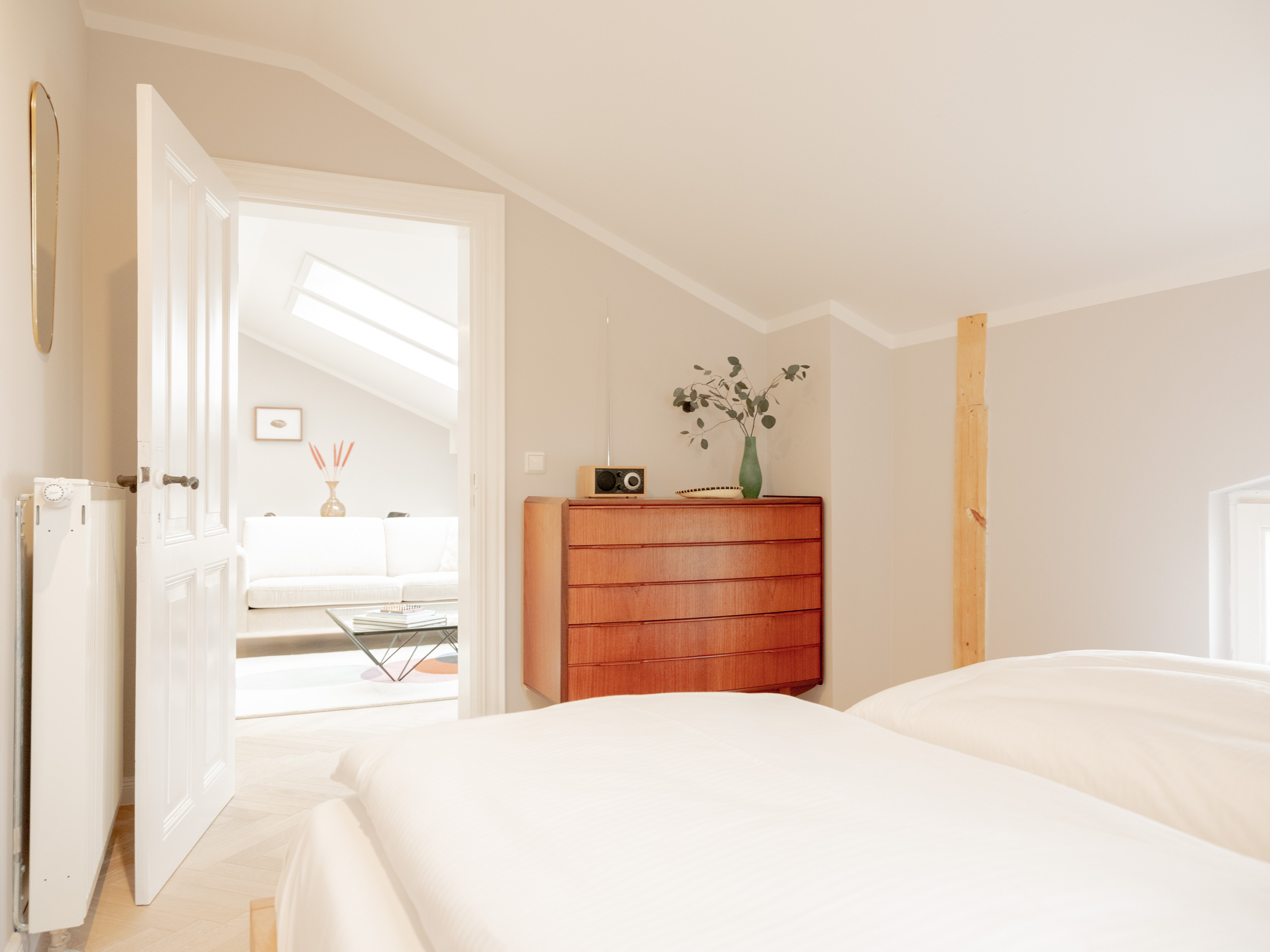 Villa Groth No. 8 | Deluxe 2 Bedroom Apartment — accommodation at OSTKÜSTE Boutique Apartments, Seebad Ahlbeck — photo 5 of 14