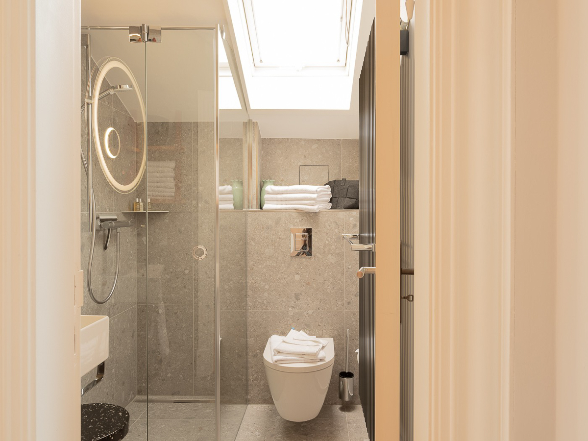 Villa Groth No. 8 | Deluxe 2 Bedroom Apartment — accommodation at OSTKÜSTE Boutique Apartments, Seebad Ahlbeck — photo 8 of 14