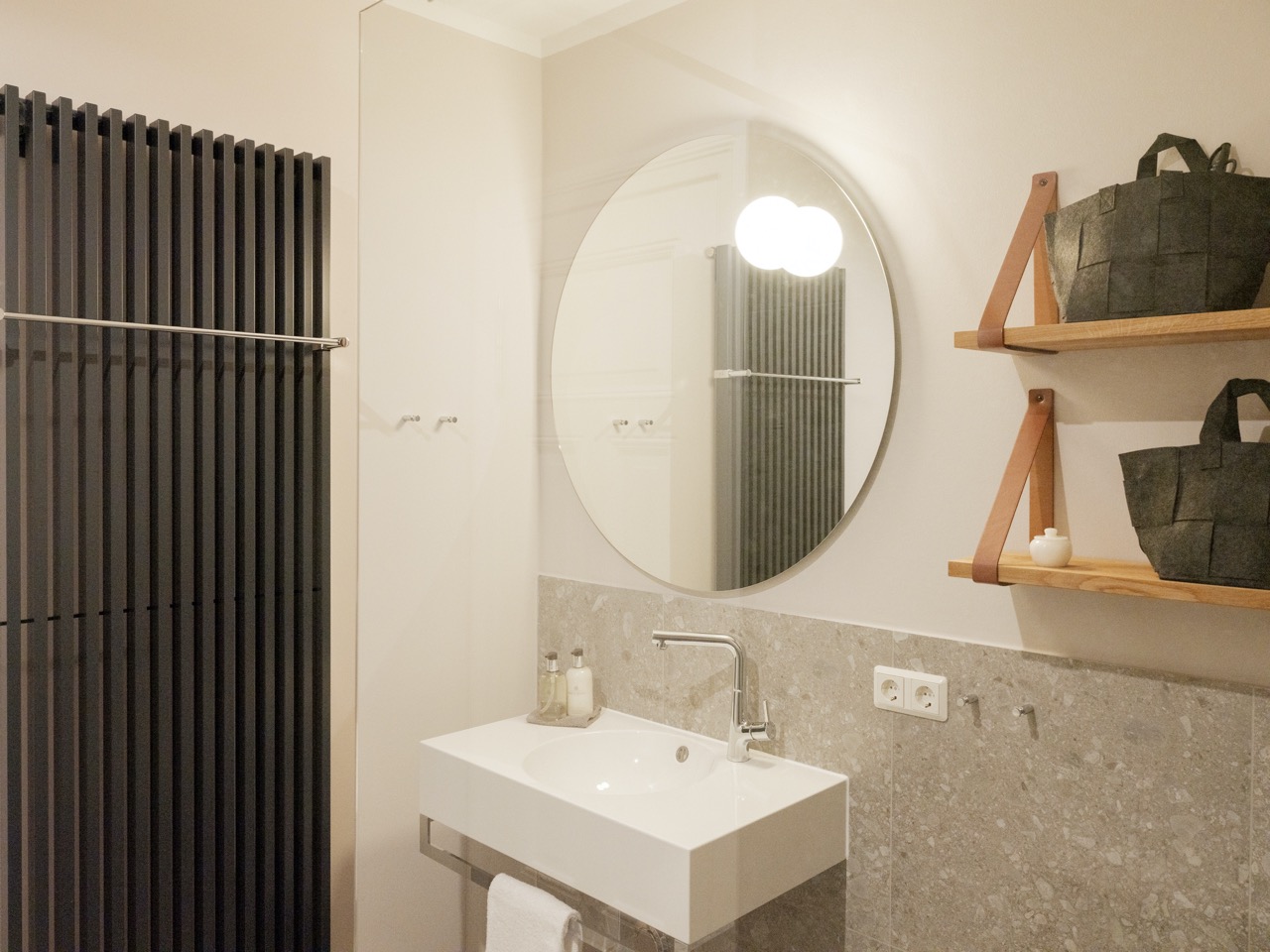 Villa Steigel No. 1 | 1 Bedroom Apartment | Terrace — accommodation at OSTKÜSTE Boutique Apartments, Seebad Ahlbeck — photo 10 of 17