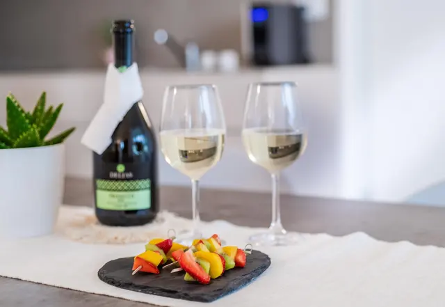 Suite Superiore | Central location, close to pool — apartment at Pareus Beach Resort Caorle, 30021 Caorle — photo 5 of 6