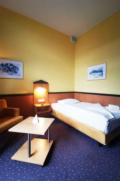 Classic Double | High Floor – Plaza Hotel & Living