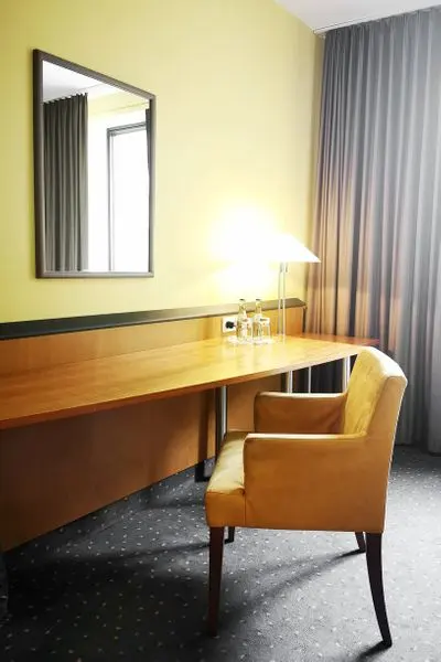 Twin Bedroom | Classic | Dogs allowed — Plaza Hotel & Living, Frankfurt Am Main (2/2)