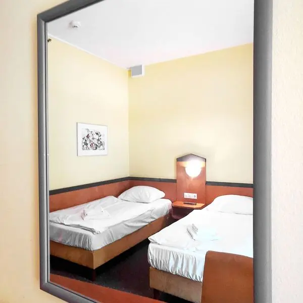 Twin Bedroom | Classic | High Floor – Plaza Hotel & Living