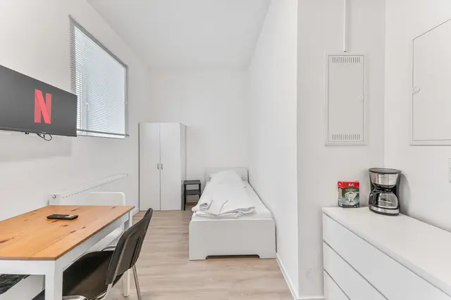 1 Room Apartment | Katzental Strasse — RAUMSCHMIDE GmbH,  Ihr Partner für möblierte Unterkünfte (4/8)