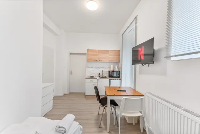 1 Room Apartment | Katzental Strasse — RAUMSCHMIDE GmbH,  Ihr Partner für möblierte Unterkünfte (8/8)