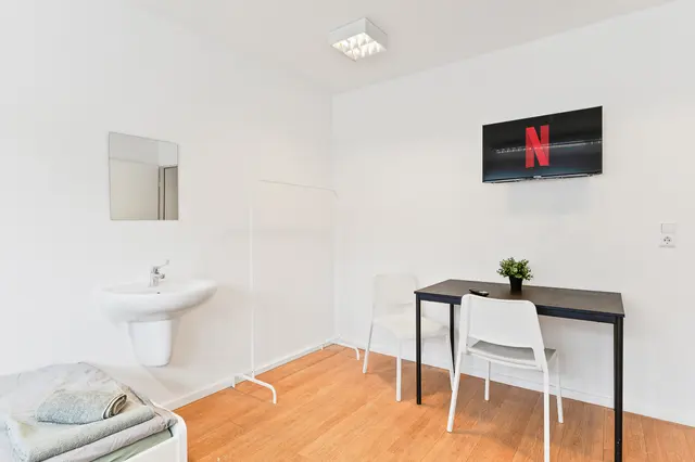 3 Raum Apartment | Göppingen — RAUMSCHMIDE GmbH, Ihr Partner für möblierte Unterkünfte (2/6)