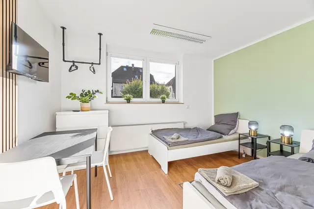 4 Room Apartment for 7 | Goethestrasse — RAUMSCHMIDE GmbH,  Ihr Partner für möblierte Unterkünfte (4/7)