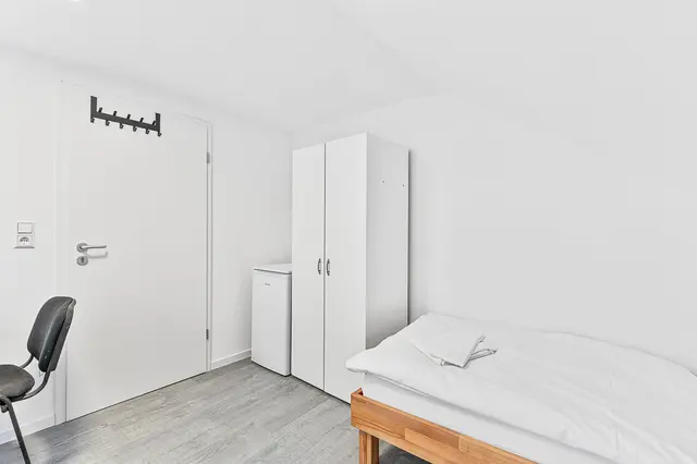4 Raum Apartment für 7 | Heidenheim an der Brenz — RAUMSCHMIDE GmbH,  Ihr Partner für möblierte Unterkünfte (5/6)