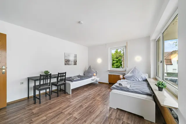 4 Room Apartment for 8 | Goethestrasse — RAUMSCHMIDE GmbH,  Ihr Partner für möblierte Unterkünfte (4/6)