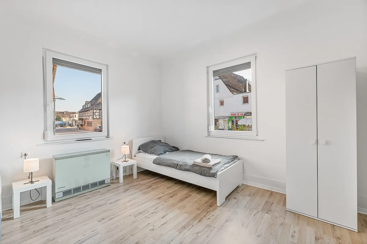 4 Room Apartment for 9 | Stuttgarter Strasse – RAUMSCHMIDE GmbH