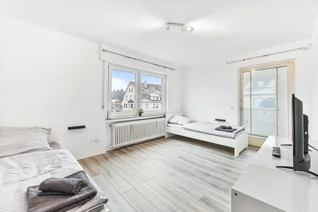 EB02 | 2 Room Apartment | Ebersbach an der Fils — RAUMSCHMIDE GmbH,  Ihr Partner für möblierte Unterkünfte (2/6)