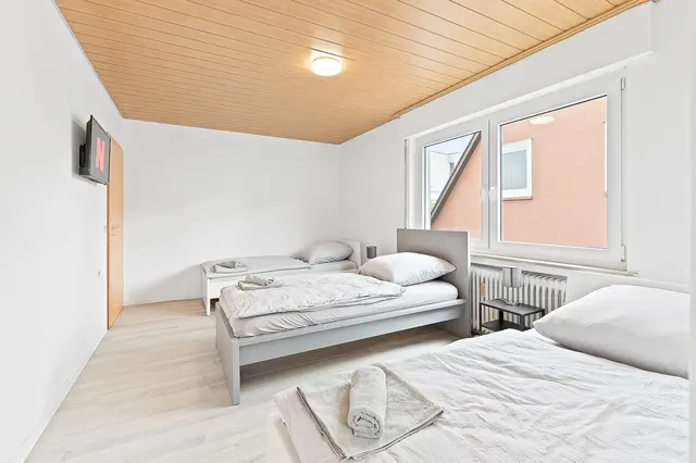 EB04 | 2 Room Apartment on first floor | Ebersbach an der Fils  — RAUMSCHMIDE GmbH,  Ihr Partner für möblierte Unterkünfte (3/5)