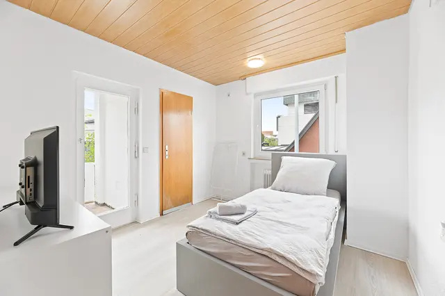 EB04 | 2 Room Apartment on first floor | Ebersbach an der Fils  — RAUMSCHMIDE GmbH,  Ihr Partner für möblierte Unterkünfte (5/5)