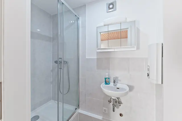 EB05 | 2 Room Apartment on first floor | Ebersbach an der Fils  — RAUMSCHMIDE GmbH,  Ihr Partner für möblierte Unterkünfte (6/7)