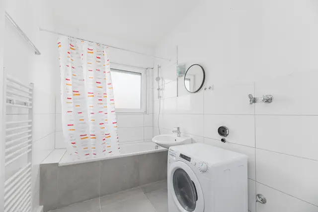 ES02A | 4 Room Apartment on first floor | Altbach  — RAUMSCHMIDE GmbH,  Ihr Partner für möblierte Unterkünfte (7/8)