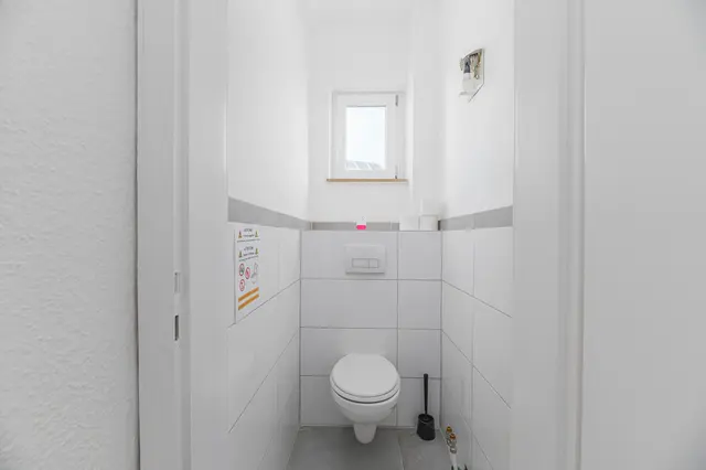 ES02A | 4 Room Apartment on first floor | Altbach  — RAUMSCHMIDE GmbH,  Ihr Partner für möblierte Unterkünfte (8/8)