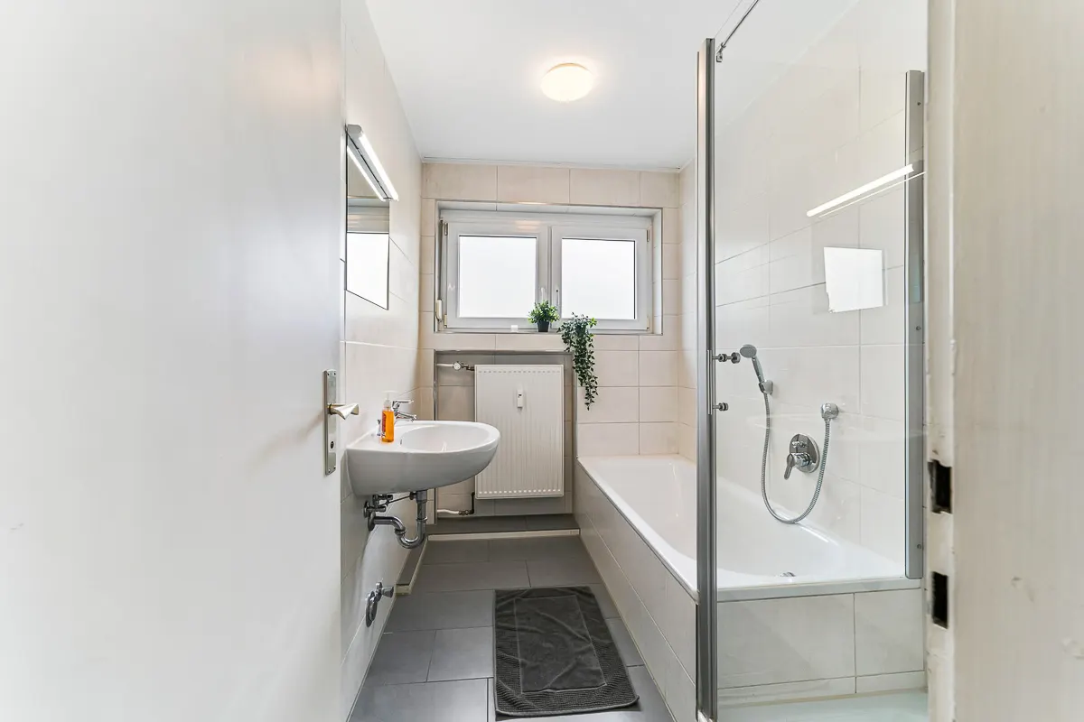 GP04 | 4 Room Apartment for 8 with balcony | Göppingen – RAUMSCHMIDE GmbH