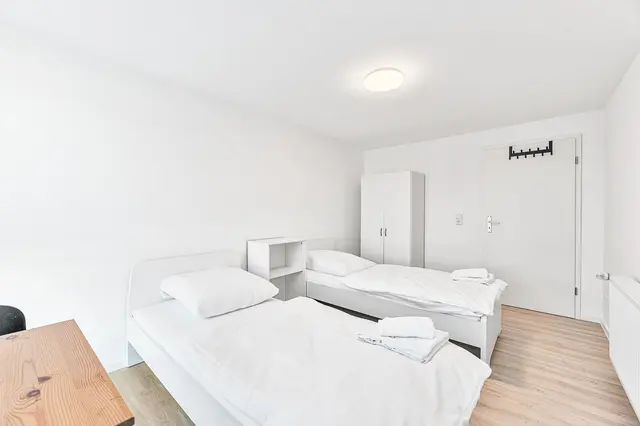 HDH02 | 3 Raum Eck- Apartment für 7 | Heidenheim an der Brenz — RAUMSCHMIDE GmbH,  Ihr Partner für möblierte Unterkünfte (4/13)