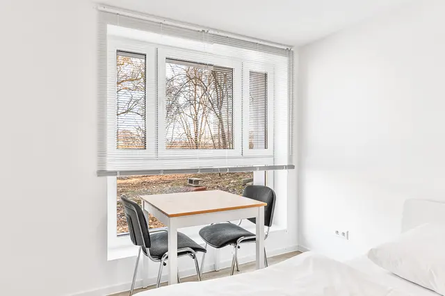 HDH02 | 3 Raum Eck- Apartment für 7 | Heidenheim an der Brenz — RAUMSCHMIDE GmbH,  Ihr Partner für möblierte Unterkünfte (7/13)