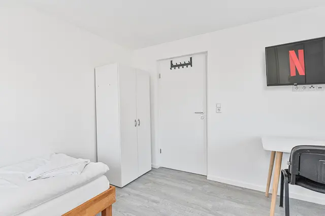 HDH12 | 2 Raum Apartment erster Stock | Heidenheim an der Brenz — RAUMSCHMIDE GmbH,  Ihr Partner für möblierte Unterkünfte (4/6)