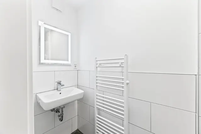 HDH13 | 3 Raum Eck- Apartment | Heidenheim an der Brenz — RAUMSCHMIDE GmbH,  Ihr Partner für möblierte Unterkünfte (13/13)