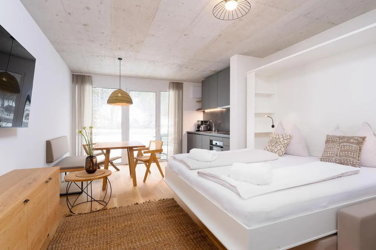 Basecamp Reiteralm 1.03 | Studio with garden | Evening sun & mountain view | Right at the Reiteralm valley station | Outdoor sauna, gym & social outdoor garden – Schladming Appartements Maria Gruber GmbH Schladming