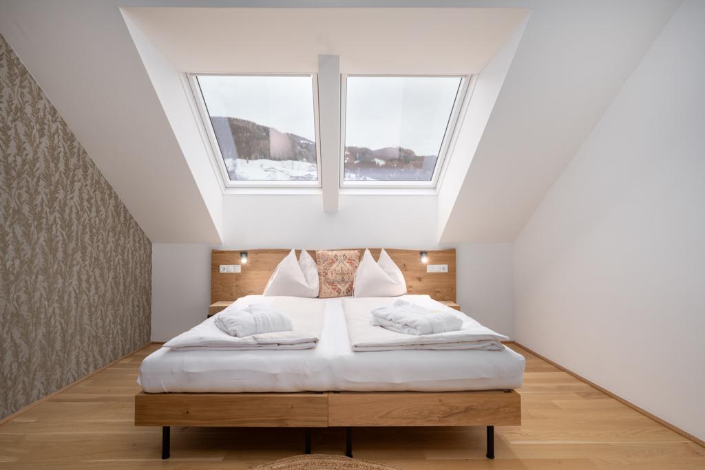 Basecamp Reiteralm 2.09 | 2 bedrooms with superior balcony on a higher floor | Evening sun & mountain view | Right at the Reiteralm valley station | Outdoor sauna, gym & social outdoor area — apartment at Schladming Appartements Maria Gruber GmbH, Schladming — photo 5 of 16