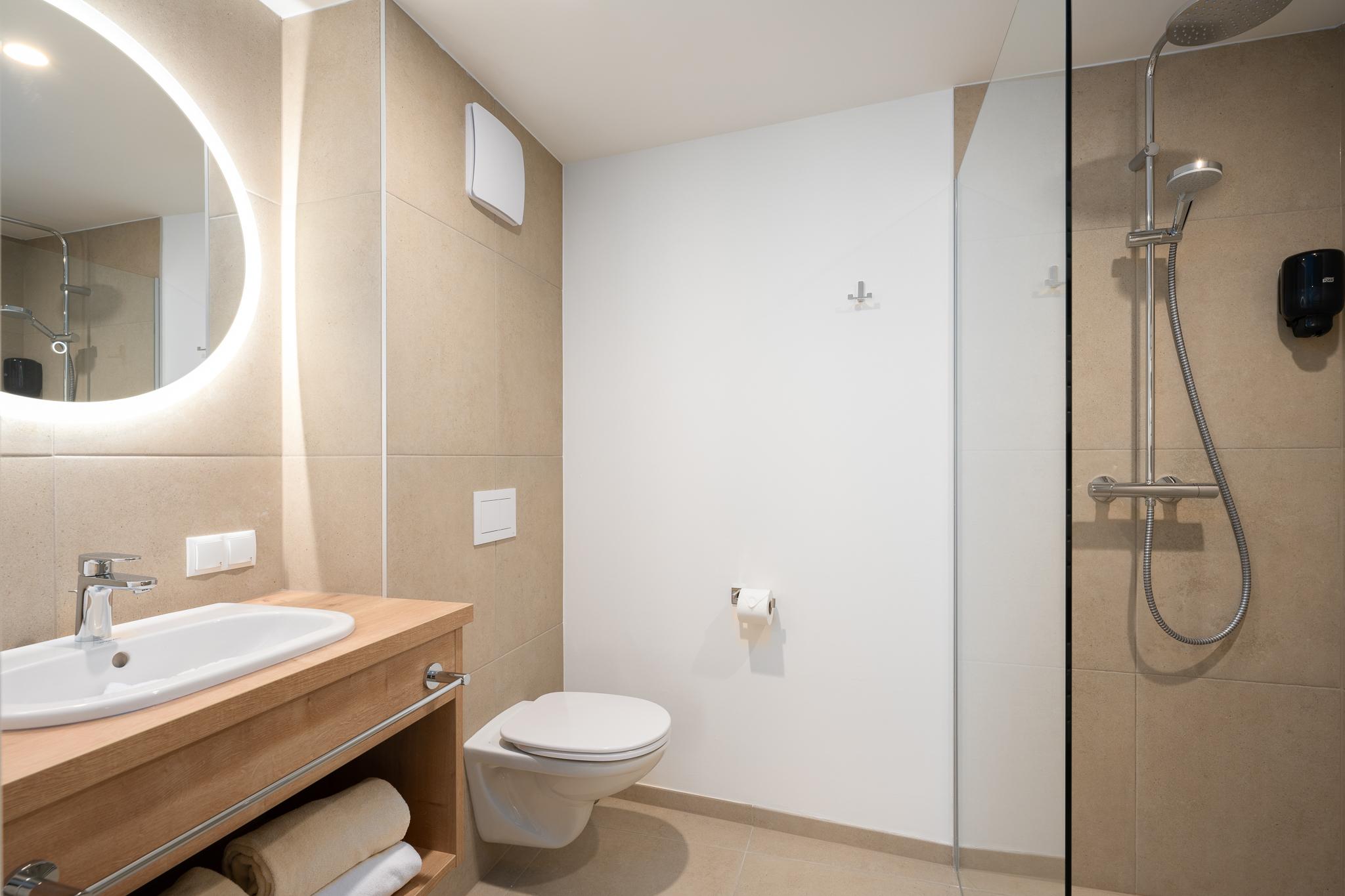 Basecamp Reiteralm 3.02 | 2 bedrooms with garden | Sunny side with morning sun | Right at the Reiteralm valley station | Outdoor sauna, gym & social outdoor area — apartment at Schladming Appartements Maria Gruber GmbH, Schladming — photo 5 of 15