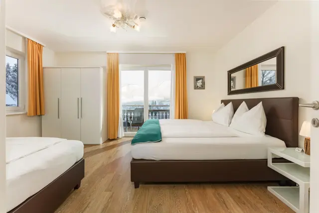 Bella Vista Large Top 3 | Moderner Aktiv-Stay am Talbach nahe Zentrum & Planai | Balkon & Bergblick — Schladming Appartements Maria Gruber GmbH, Schladming (3/10)