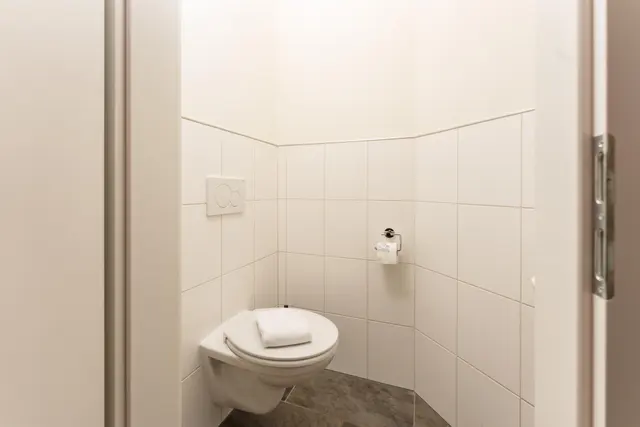 Bella Vista Large Top 3 | Moderner Aktiv-Stay am Talbach nahe Zentrum & Planai | Balkon & Bergblick — Schladming Appartements Maria Gruber GmbH, Schladming (7/10)