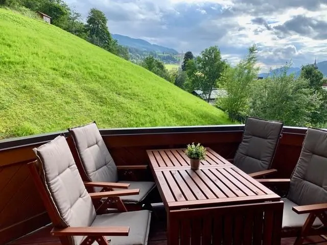 Berggasse XL | Gediegene Auszeit in ruhiger Premiumlage nahe Planai & Zentrum mit Westterrasse & Rohrmoosblick — Schladming Appartements Maria Gruber GmbH, Schladming (10/11)