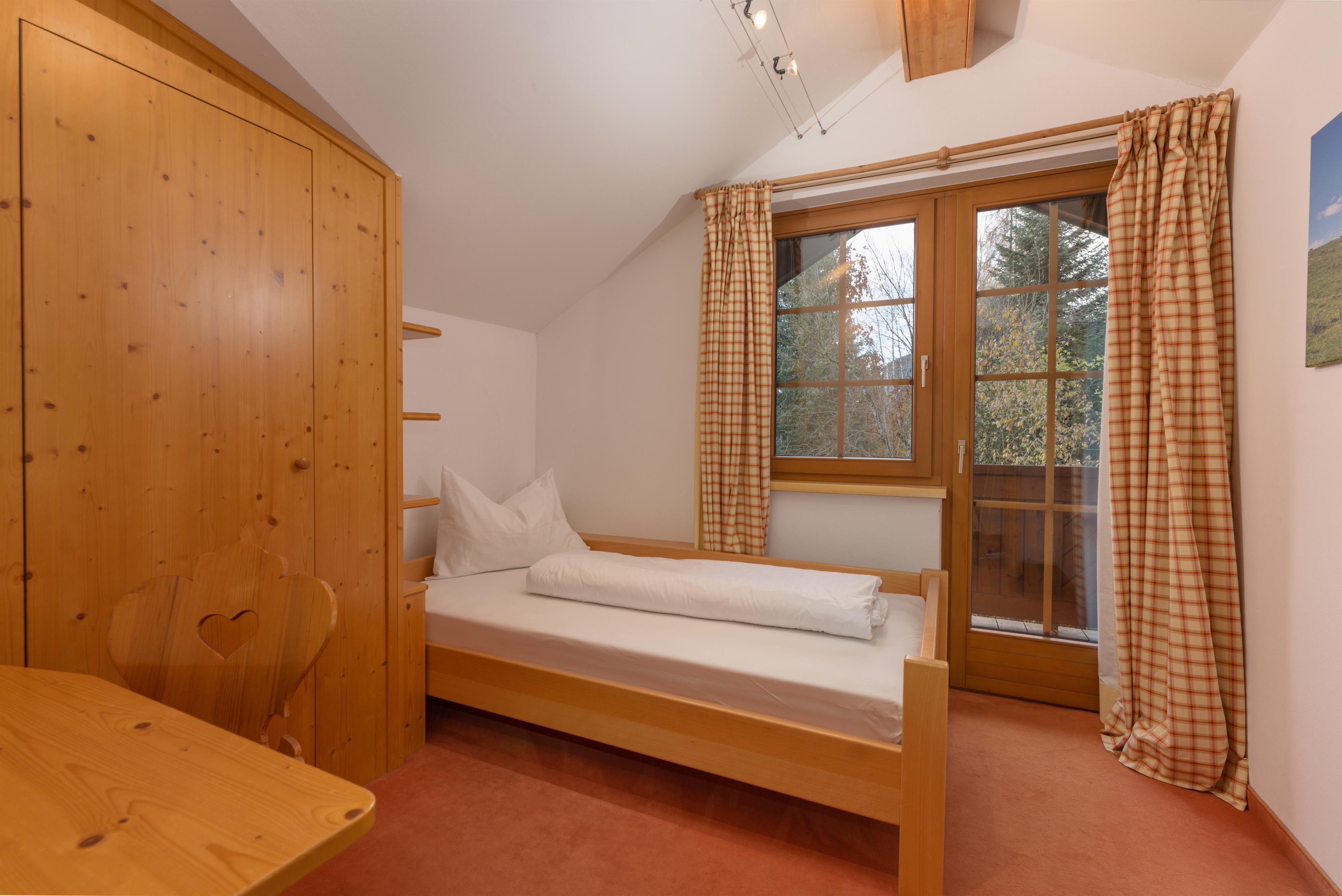 Berggasse XL | Refined retreat in a quiet prime location near Planai & the town center with west-facing terrace & Rohrmoos views — apartment at Schladming Appartements Maria Gruber GmbH, Schladming — photo 3 of 11