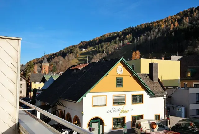 Centro City Top 8 | Mittendrin in Schladming nahe Planai mit Südbalkon & Stadtblick — Schladming Appartements Maria Gruber GmbH, Schladming (6/9)