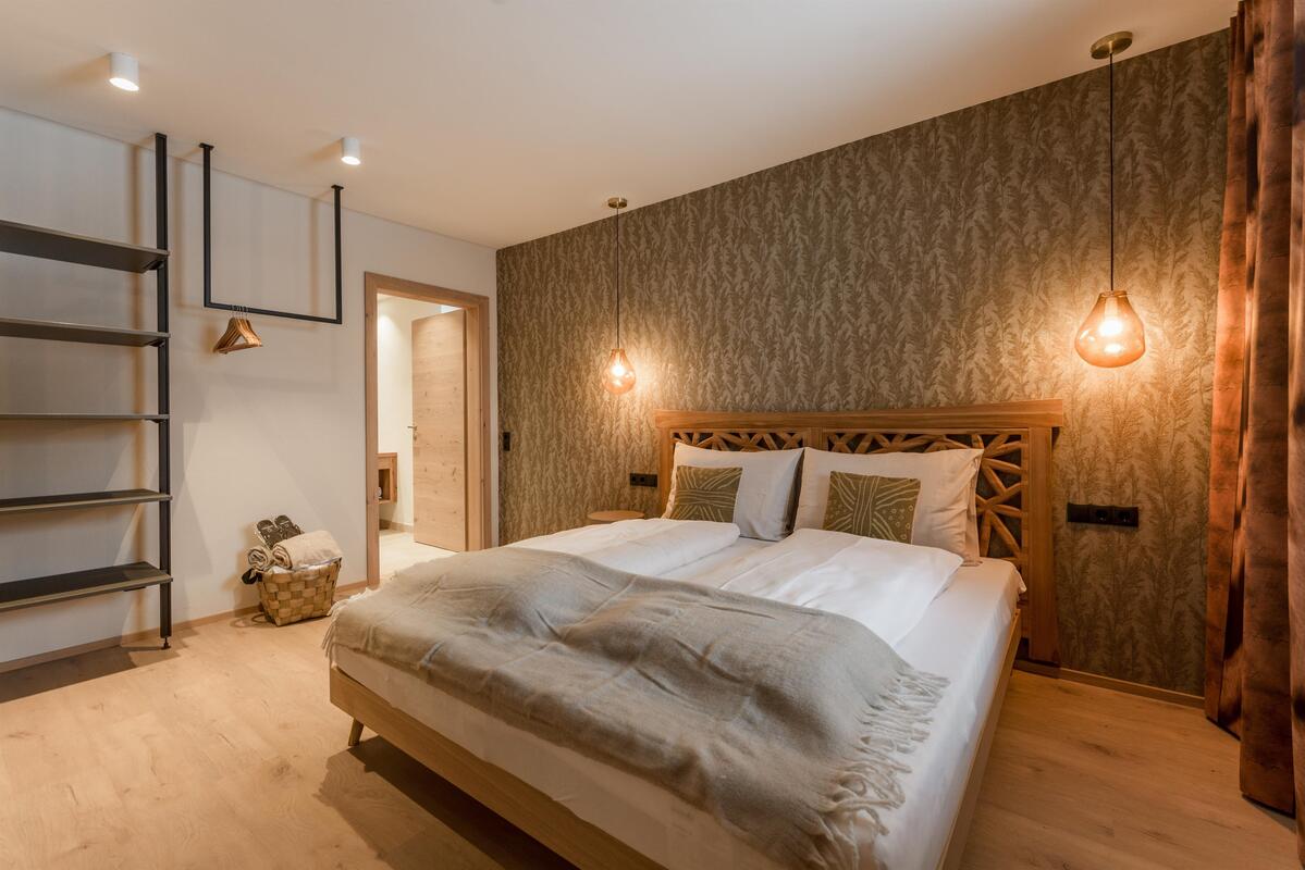 Chillhouse | XXL-Boho-Hideaway mit Terrasse, Garten, Grill, privater Sauna & Aussicht — Schladming Appartements Maria Gruber GmbH, Schladming (4/22)