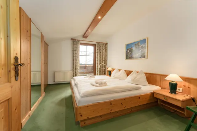 Coburg Appartements Top 4 Sky Planai Base | Gemütlicher Alpine Stay im obersten Stock mit Balkon & Planai-Blick — Schladming Appartements Maria Gruber GmbH, Schladming (4/10)